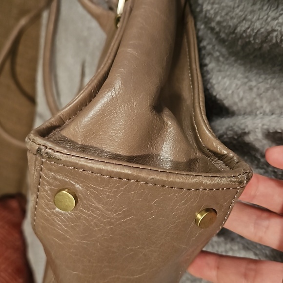 HOBO Tan Leather Shoulder Bag - Picture 5 of 7